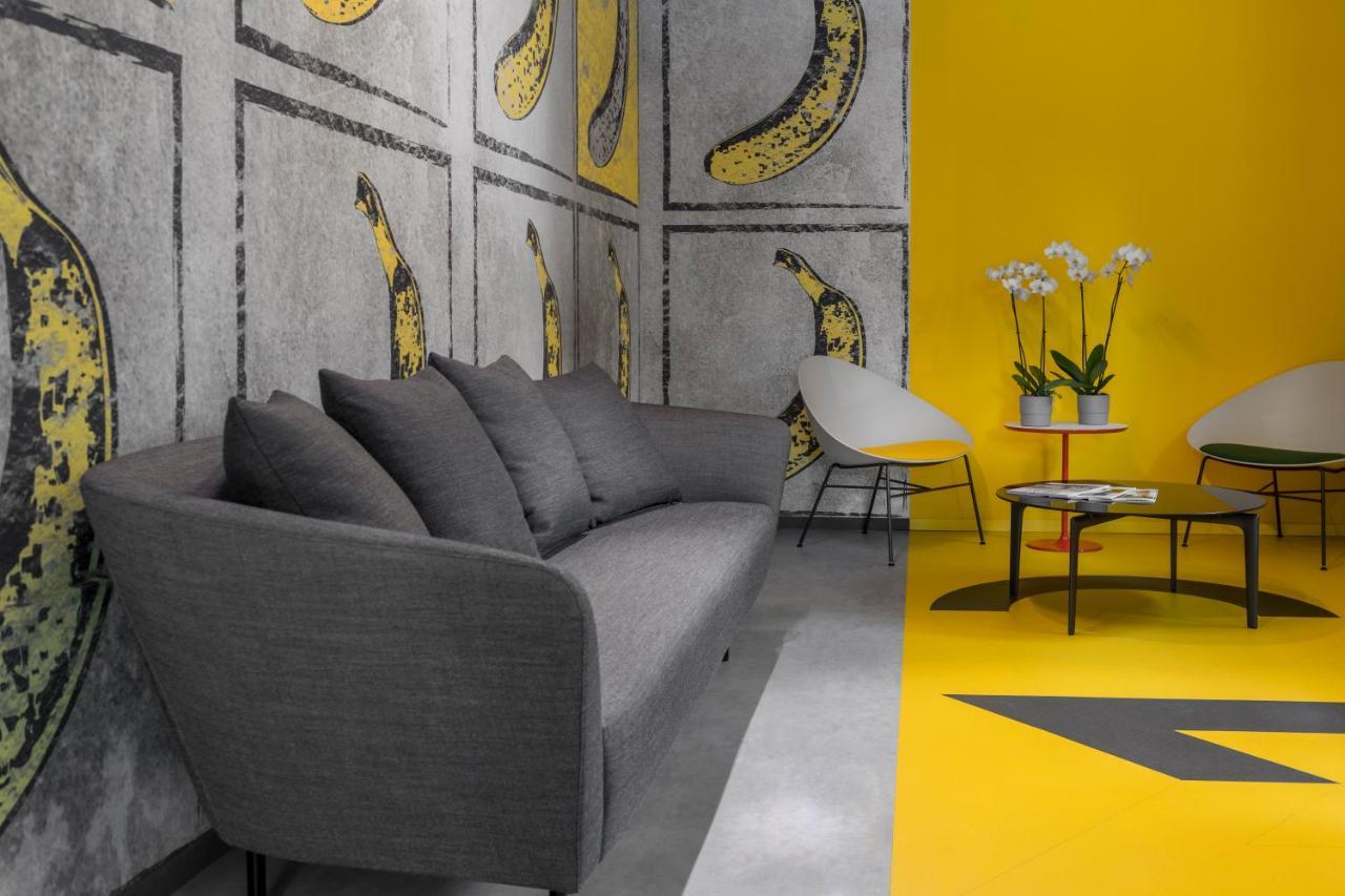 Demo Hotel Design Emotion リミニ エクステリア 写真