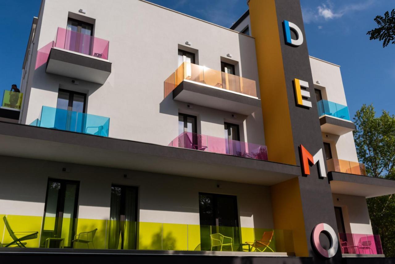 Demo Hotel Design Emotion リミニ エクステリア 写真