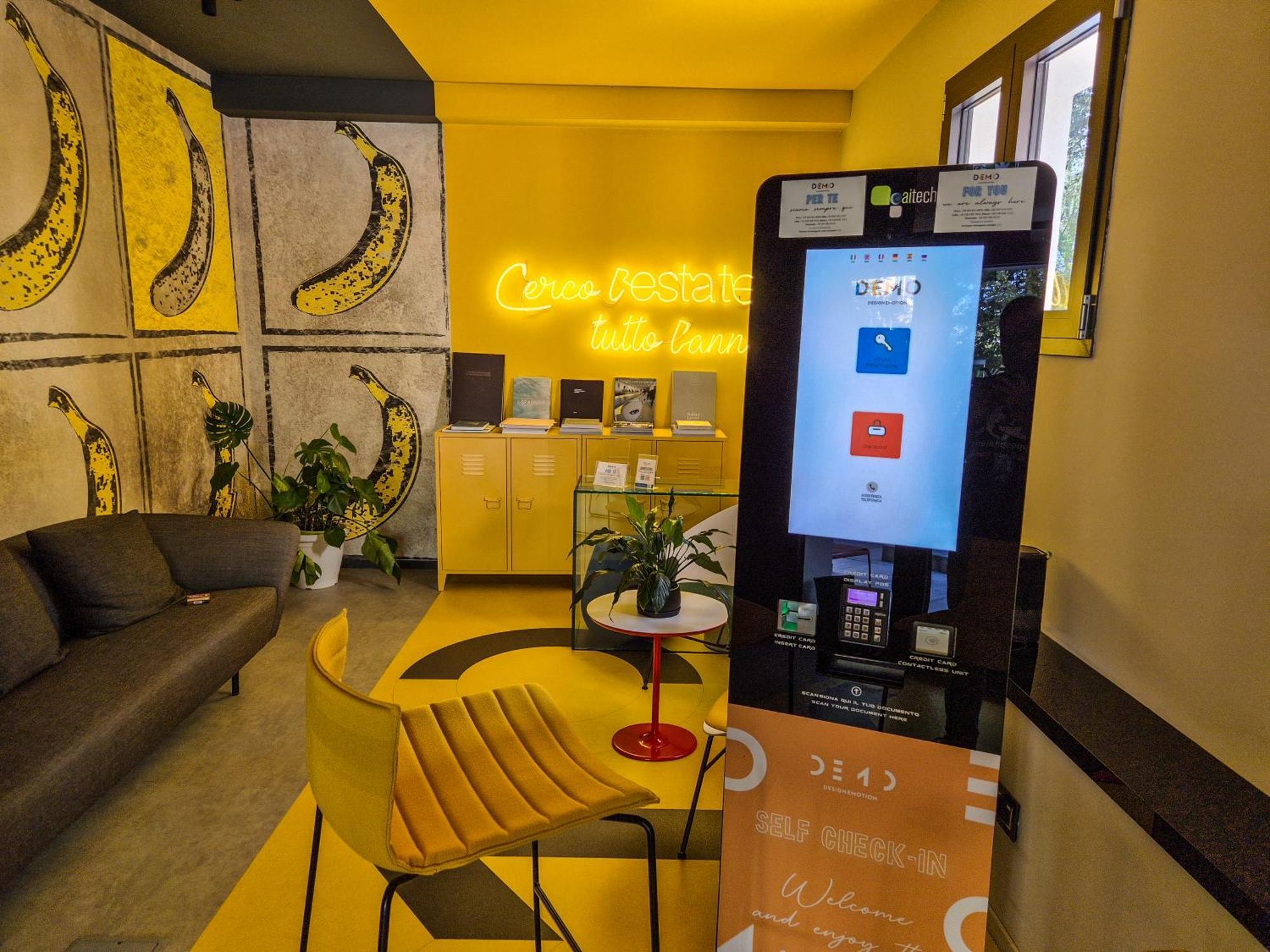 Demo Hotel Design Emotion リミニ エクステリア 写真
