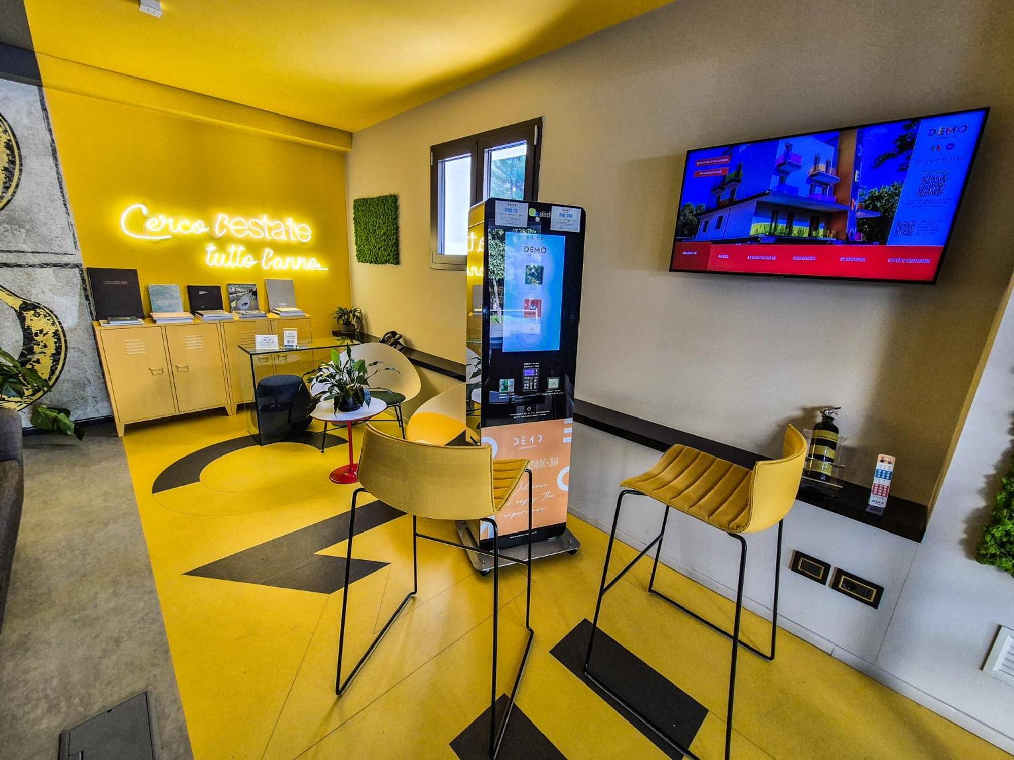 Demo Hotel Design Emotion リミニ エクステリア 写真