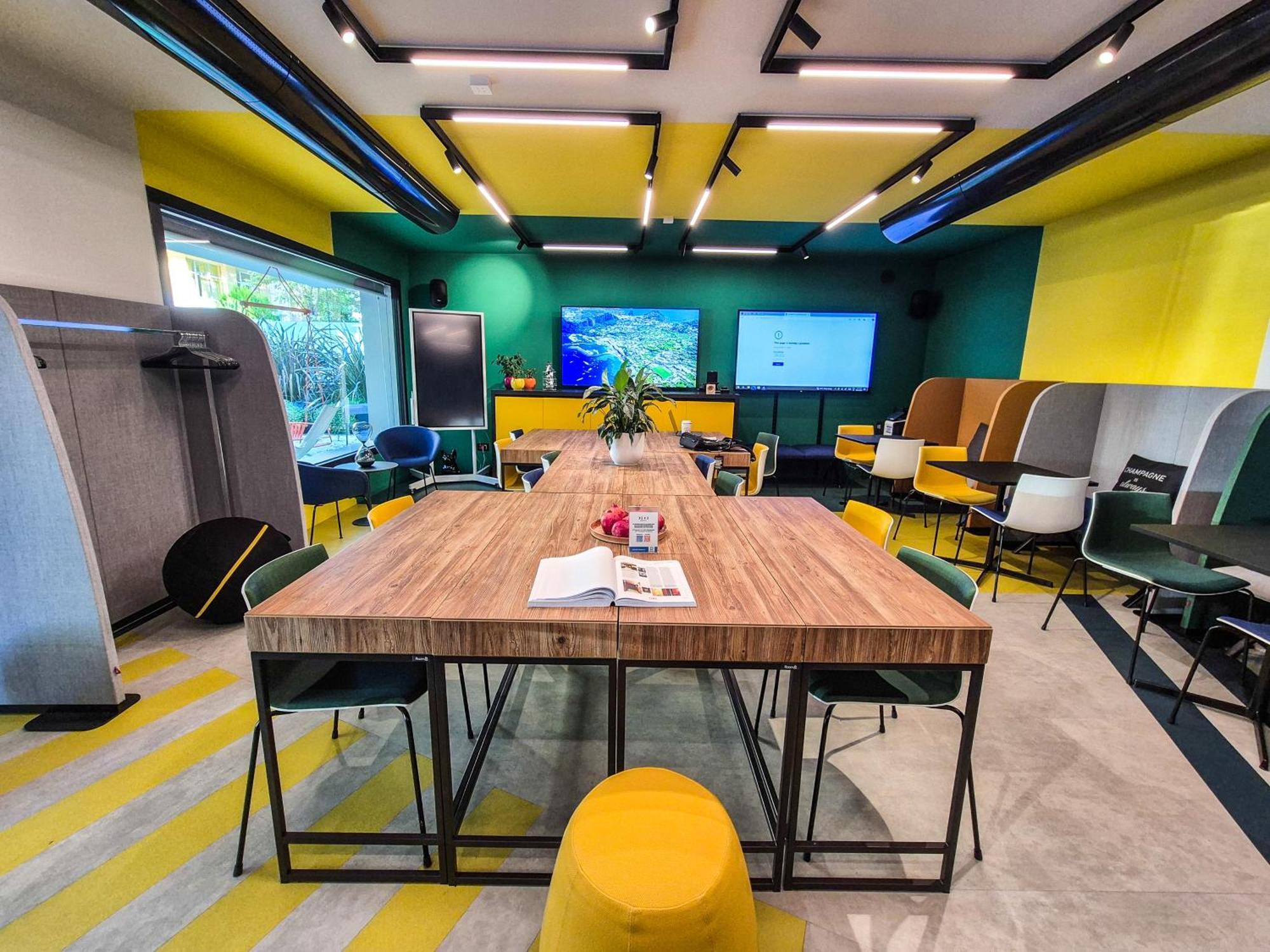 Demo Hotel Design Emotion リミニ エクステリア 写真